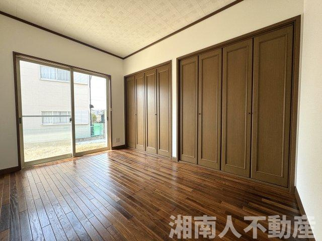 寒川町一之宮２丁目２３０３番戸建ての洋室|明るい洋室です