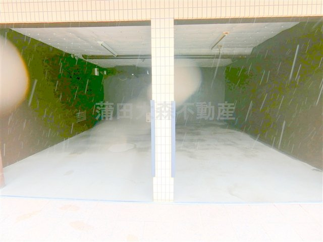 グランバリュー羽田の駐車場