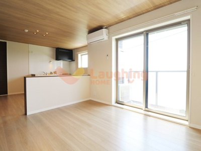 【居間・リビング】 | シャーメゾンレジデンス夜明 | ※同施工の別物件のお写真です