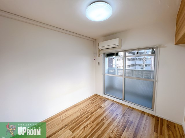 春日井市高蔵寺町３丁目の賃貸マンションの居間・リビング