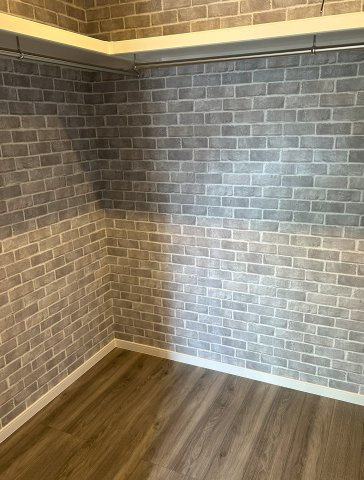 貝塚市東山6丁目戸建のその他|洋室9.0帖に付随するウォークインクローゼット