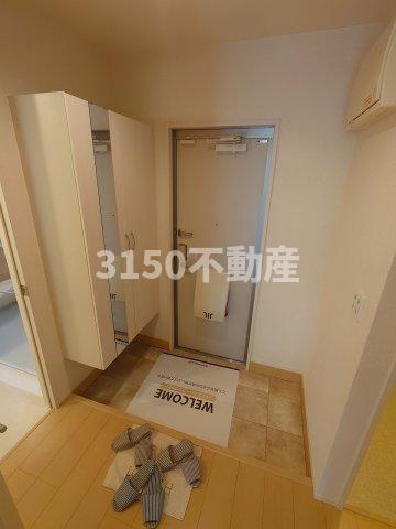 カーサ　フィオーレ　B棟の玄関