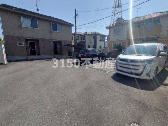 カーサ　フィオーレ　B棟の駐車場
