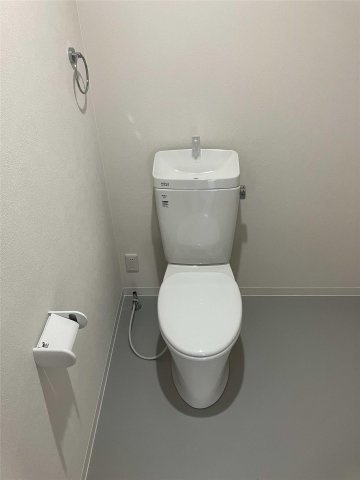 北浦マンション　１階事務所のトイレ