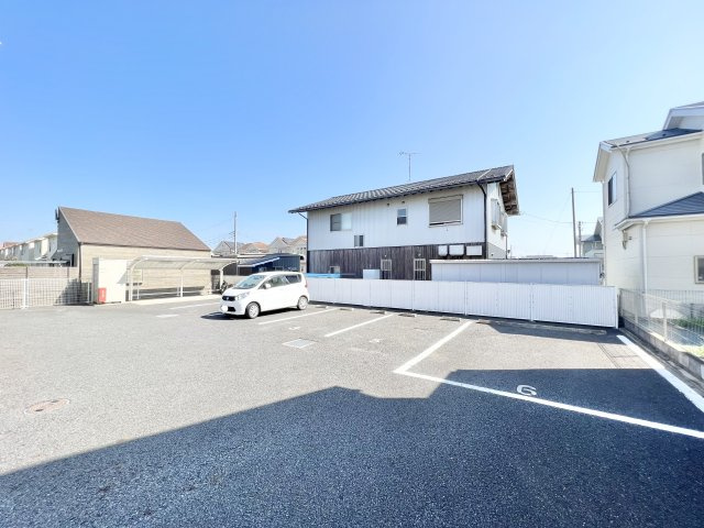 パルティールの駐車場|駐車場完備です