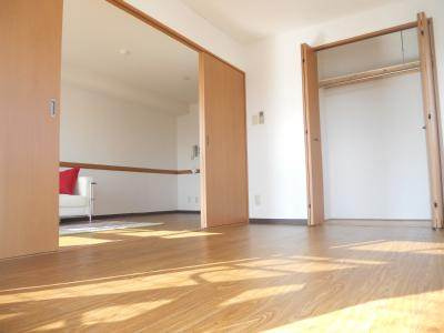 プラネシア星の子御所西の子供部屋|洋室６帖