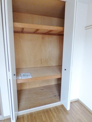 【収納】 | グリーンパークトキワ A | 収納は天井まで高さがあり、容量大☆　※掲載画像は同タイプの別室内画像のためイメージとしてご参照ください。