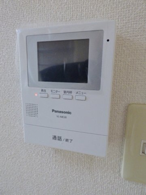 【セキュリティ】 | グリーンパークトキワ A | モニタホン付♪玄関開けずに来客確認ができ一人暮らしでも安心♪　※掲載画像は同タイプの別室内画像のためイメージとしてご参照ください。