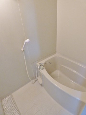 【浴室】 | グリーンパークトキワ A | 浴室は排水溝大き目で水はけ良し♪　※掲載画像は同タイプの別室内画像のためイメージとしてご参照ください。