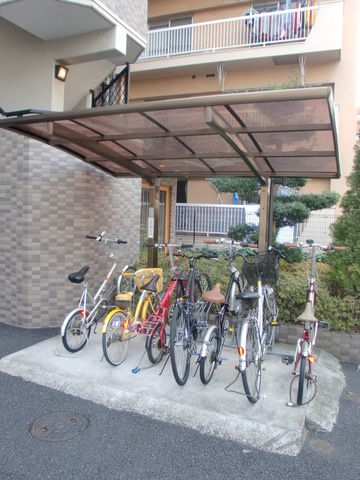 アイエステート西台のその他共用部分|屋根付自転車駐輪場