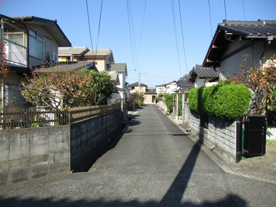 【前面道路含む現地写真】 | 下貫三丁目9番11号（B-25）