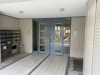 【エントランス】 | エスプレイス日の出町 | エスプレイス日の出町　エントランス