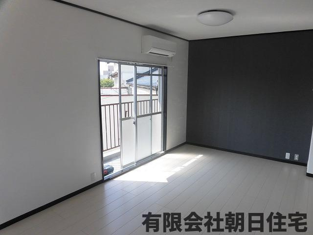 【洋室】 | エバーグリーン大輪 | 個人の部屋や寝室として使える洋室です