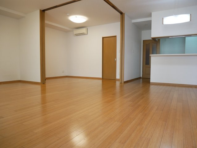 【居間・リビング】 | クローバー・プレミア昭和町