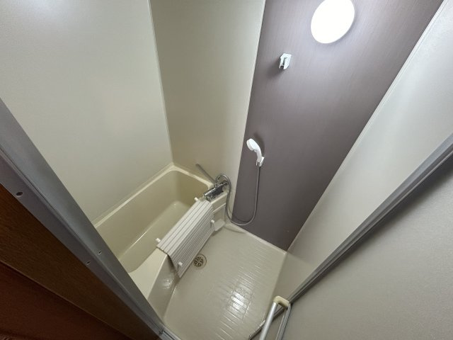 ポコアポコ明石鍛冶屋町五番館の浴室