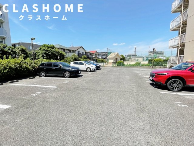 シャトレベール青山　　　刈谷市の賃貸はクラスホーム刈谷店の駐車場