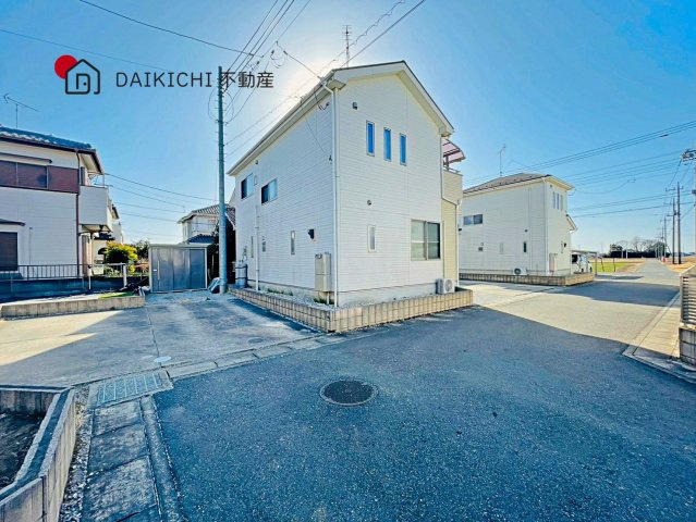 【前面道路含む現地写真】 | 加須市礼羽　中古戸建