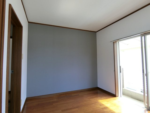 北飯塚貸家の洋室