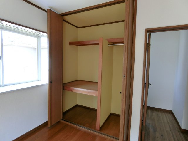 北飯塚貸家の収納