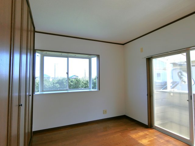 北飯塚貸家の洋室