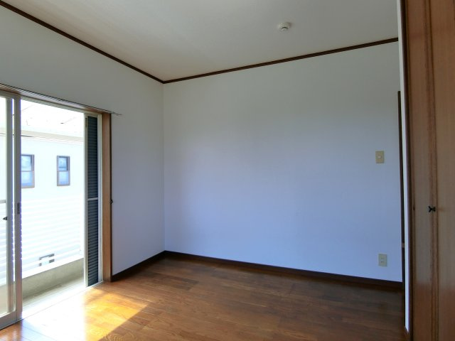 北飯塚貸家の洋室