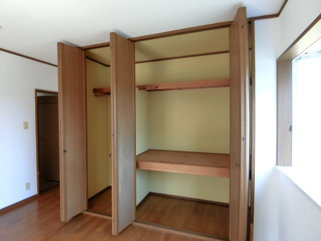 北飯塚貸家の収納