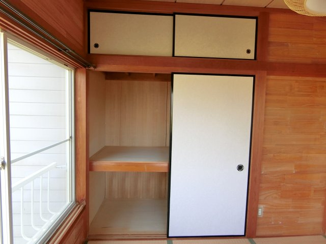 北飯塚貸家の収納