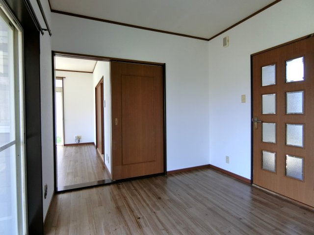 北飯塚貸家の居間・リビング