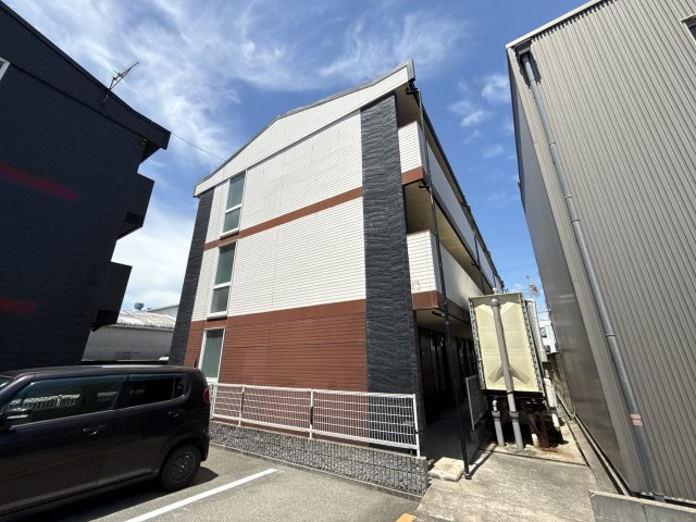 カルム三条町の外観