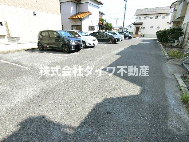 池田ハイツ88の駐車場