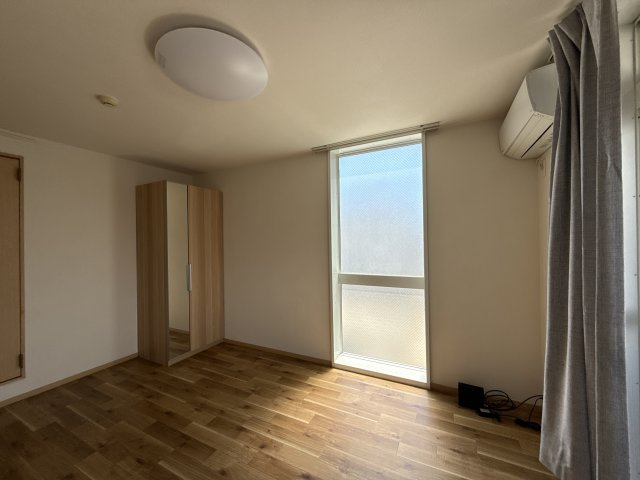 カルム三条町の寝室