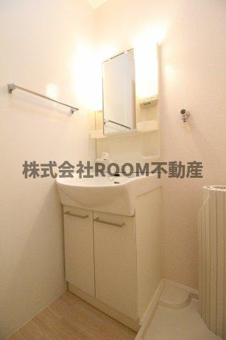 SOHO’S吉尾　B棟の独立洗面台|朝の身支度には欠かせない独立洗面化粧台