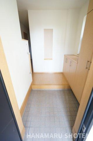 中古　千葉市緑区おゆみ野中央の玄関|＊当日ご案内可＊ご希望の物件まとめてご案内！弊社が掲載していない物件でもOK♪お気軽にご相談ください ♪お電話でのお問合わせがスムーズ♪