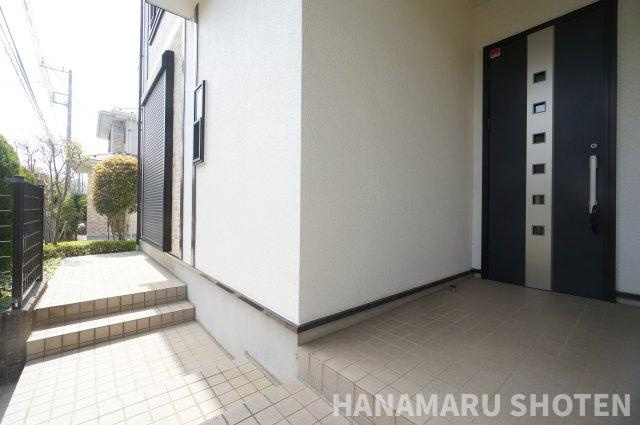 中古　千葉市緑区おゆみ野中央のエントランス|＊当日ご案内可＊ご希望の物件まとめてご案内！弊社が掲載していない物件でもOK♪お気軽にご相談ください ♪お電話でのお問合わせがスムーズ♪