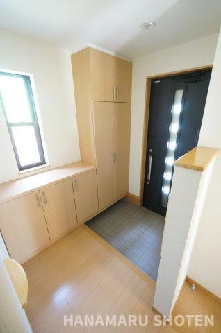 中古　千葉市緑区おゆみ野中央の玄関|＊当日ご案内可＊ご希望の物件まとめてご案内！弊社が掲載していない物件でもOK♪お気軽にご相談ください ♪お電話でのお問合わせがスムーズ♪
