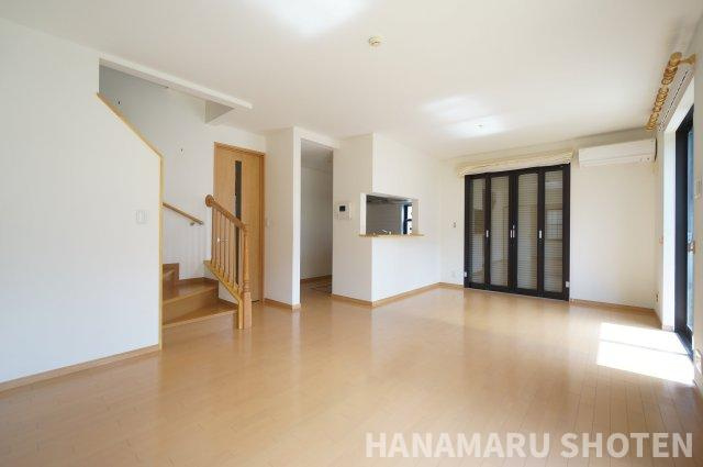 中古　千葉市緑区おゆみ野中央の居間・リビング|＊当日ご案内可＊ご希望の物件まとめてご案内！弊社が掲載していない物件でもOK♪お気軽にご相談ください ♪お電話でのお問合わせがスムーズ♪