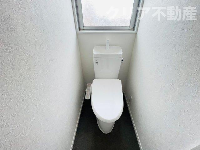 【トイレ】 | 前橋市下小出町３丁目　中古住宅 | 2F
