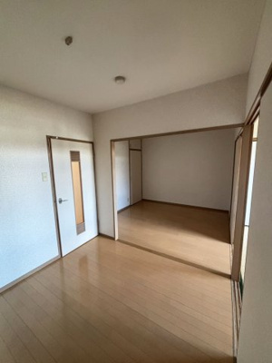 【洋室】 | パインアベニュー