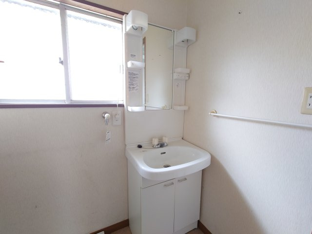 台宿戸建の洗面所