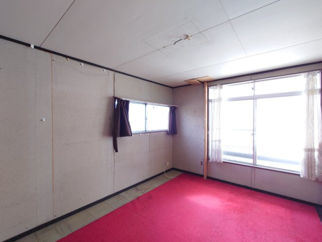 台宿戸建の洋室