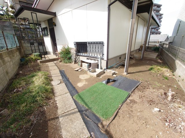 台宿戸建の庭