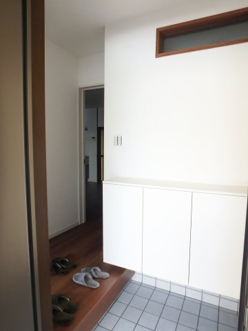 甲子園2番町テラスハウスの玄関