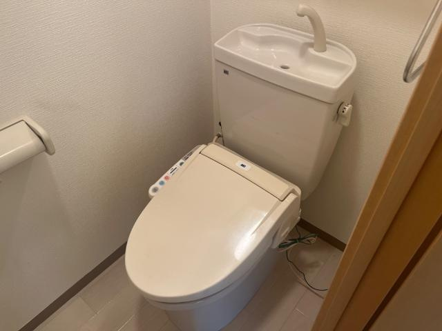 アルカディアのトイレ|シャワー付トイレ