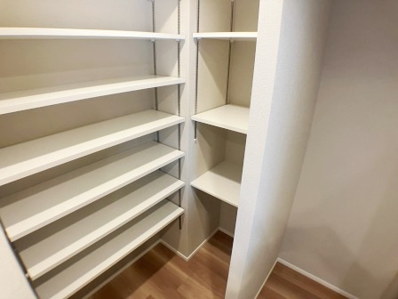 シーズンフラッツ新大塚の収納