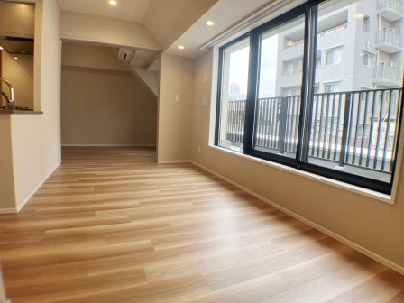 シーズンフラッツ新大塚の居間・リビング