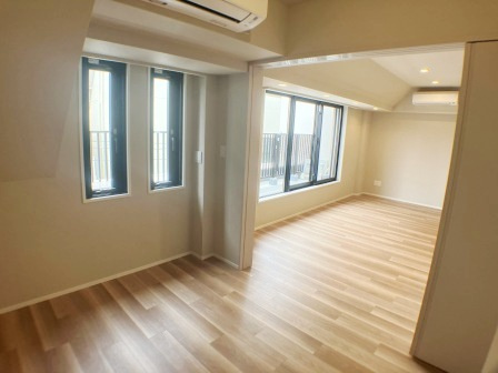 シーズンフラッツ新大塚の居間・リビング