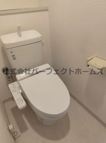 朝日プラザ香里菊ヶ丘のトイレ|ゆったりとした空間のトイレです