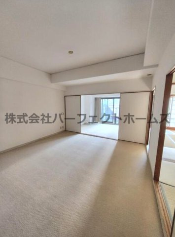 朝日プラザ香里菊ヶ丘の居間・リビング|居間です