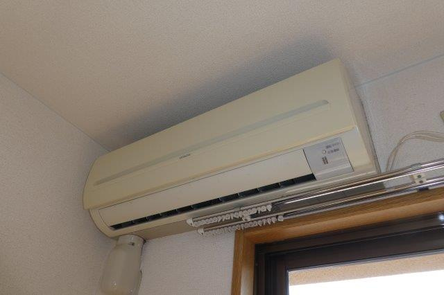 倉敷市阿知１丁目のアパートの設備|エアコン