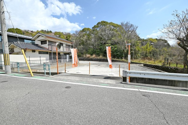西宮市苦楽園二番町建築条件無し土地の外観|閑静な住宅街の建築条件無し土地です。敷地面積約150坪、お好きなハウスメーカーで建築できます。お気軽にお問い合わせください。